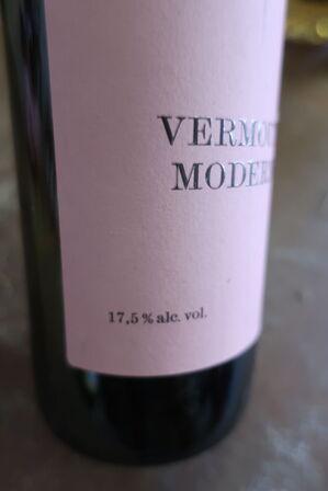 5 Flasker Vermouth Moderne