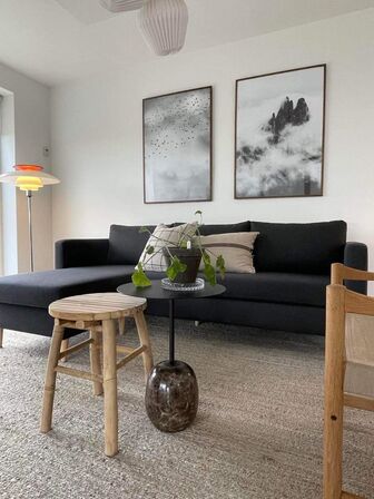 2 stk. 3-personers sofa med chaiselong