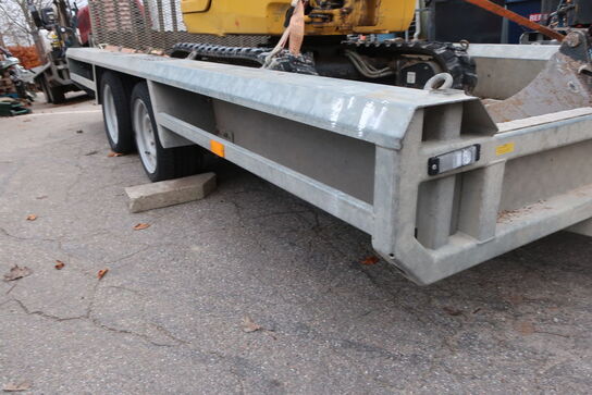 Maskintrailer HENRA MG354018