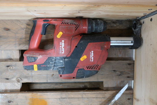 Akku borehammer HILTI TE 4-A22, støvsugermodul HILTI TE DRS-4-A