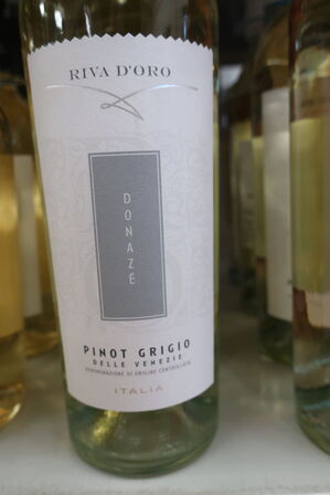 8 fl. hvidvin, RIVA D'ORO DONAZÉ PINOT GRIGIO 2023