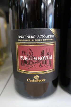 6 fl. rødvin, CASTELFEDER BURGUM NOVUM PINOT NERO ALTO ADIGE 2017