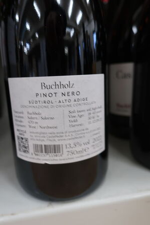 4 fl. rødvin, CASTELFEDER BUCHHOLZ PINOT NERO