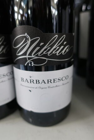 6 fl. rødvin, NIBBOI BARBARESCO 2020