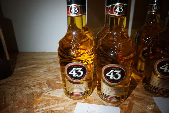 4 flasker Licor 43