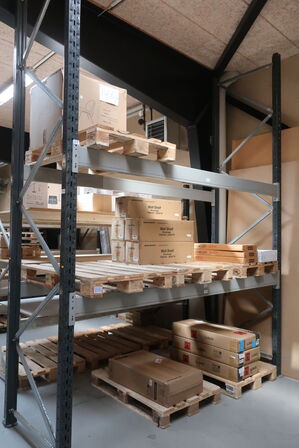 2 fag pallereoler uden indhold