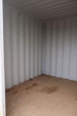 10' container