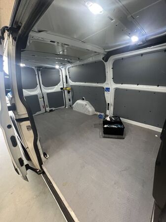 Varebil FORD TRANSIT 2.0TDCi 130 HK