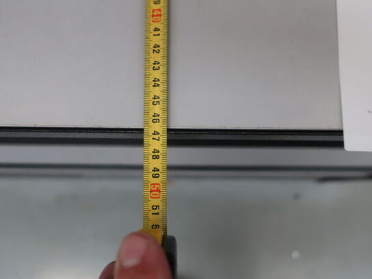 Reol inkl. indhold 47x124x92