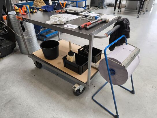 Arbejdsbord på hjul GARANT m. indhold