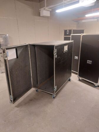 13 stk. Flightcases / Instrumentkasser