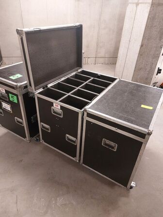 13 stk. Flightcases / Instrumentkasser
