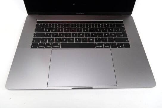 MacBook Pro A1990 i7-9750H 15,4"