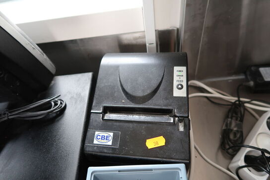 Kasseapparat CBE med bonprinter, pengeskuffe, computerskærm m.m.