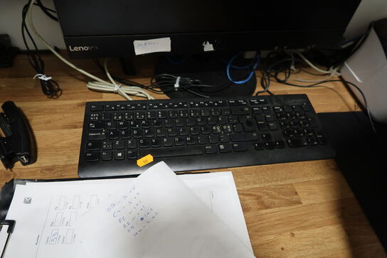 Computerskærme SAMSUNG m.fl. samt computer HP MP9 m.m.
