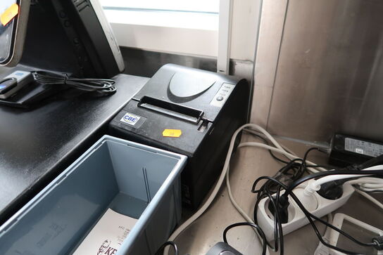Kasseapparat CBE med bonprinter, pengeskuffe, computerskærm m.m.
