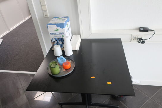 Bord med indhold