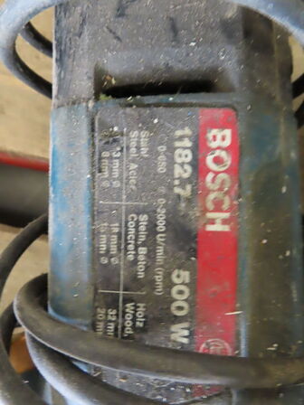2 stk DEWALT rundsave og en BOSCH Boremaskine