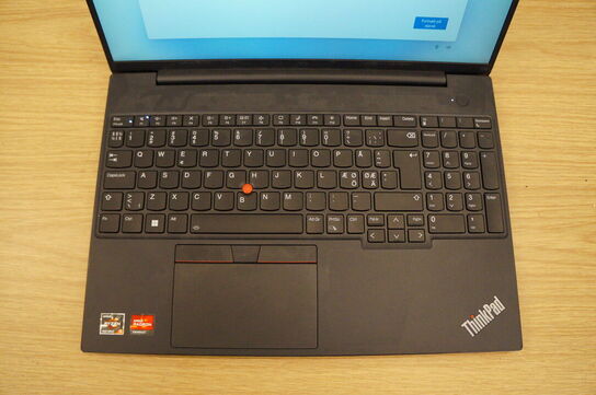 Computer LENOVO 