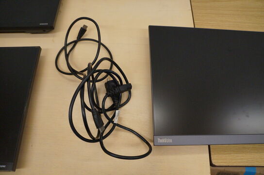 Skærm LENOVO 