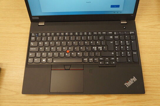Computer LENOVO 
