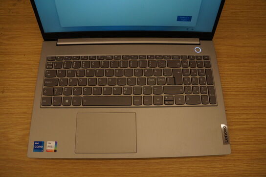 Computer LENOVO 