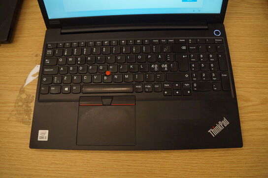 Computer LENOVO 