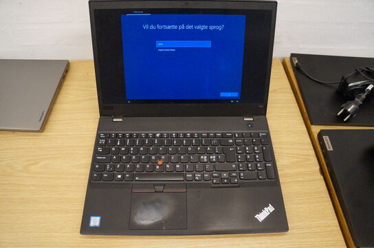 Computer LENOVO 
