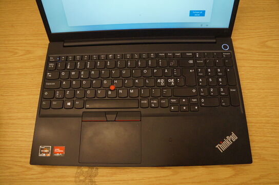 Computer LENOVO 