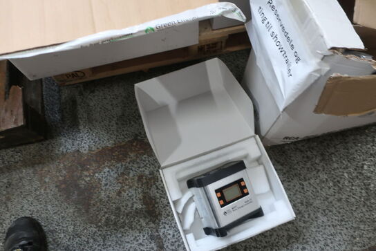 Div. Dataloggere, charge controllere, ladere m.m.