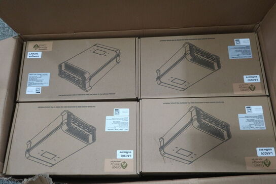8 stk. chargecontroller GREEN ENERGY MPPT12/24-50D