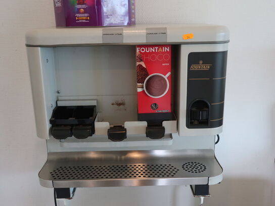 Kaffemaskine, mikrovne og drikkedispenser 