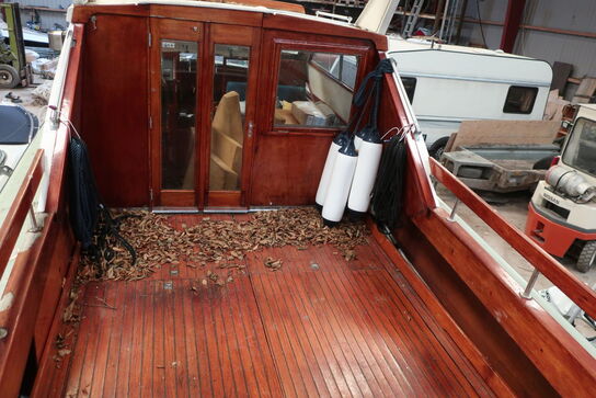 26' - 8m CORONET 26 FAMILY m. 2x nyrenoveret Volvo AQ130