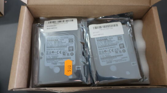 2 stk. harddiske TOSHIBA 230GB 5400RPM SATA samt Batteri