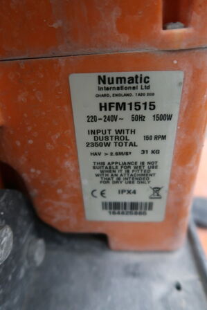 Gulvplejemaskine NUMATIC Hurricane HFM1515