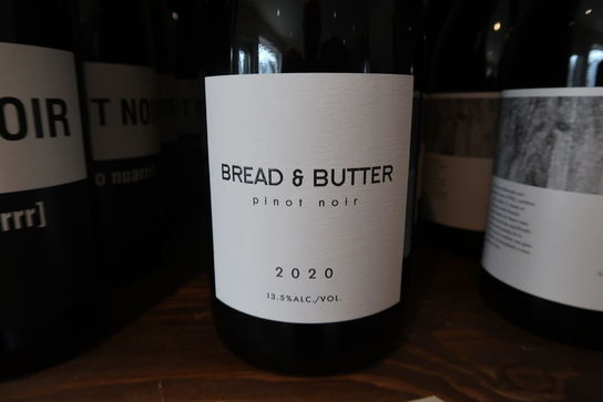 2 fl. Bread & Butter Pinot Noir 2020