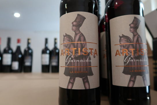 5 fl. Artista La mancha Garnacha 2018