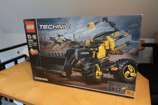 LEGO TECHNIC 42018 VOLVO CONCEPT WHEEL LOADER ZEUX - uåbnet