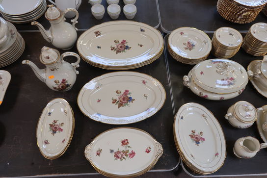 Stort kaffestel KØBENHAVNS PORCELLAINS MALERI