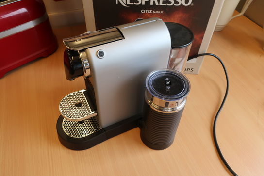 Nespressomaskine KRUPS XN 761