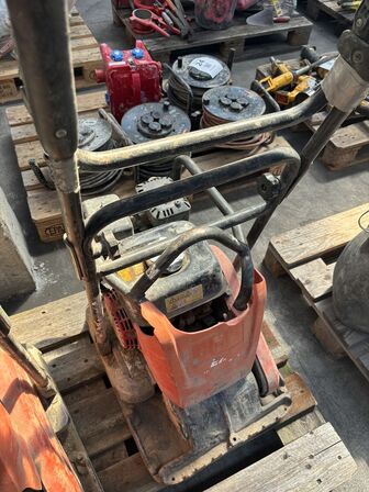 Pladevibrator, Husqvarna LF80