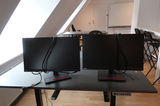 2 stk. computerskærme LENOVO ThinkVision T24i-20