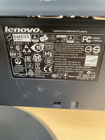 6 stk. lenovo monitor 24 tommer