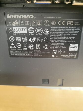 7 stk. lenovo monitor 24 tommer