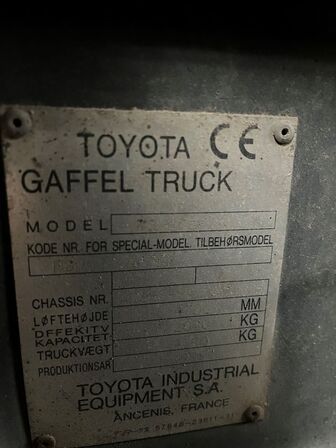 Gas-Gaffeltruck TOYOTA 42 5FGF25 (læs beskrivelse)