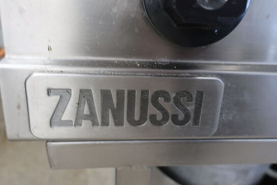 Gas komfur ZANUSSI uden indhold