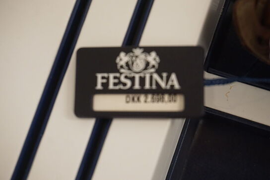 Ur FESTINA
