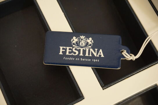 Ur FESTINA