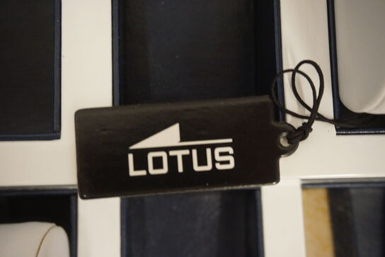 Ur LOTUS
