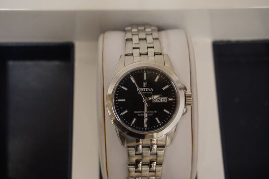 Ur FESTINA